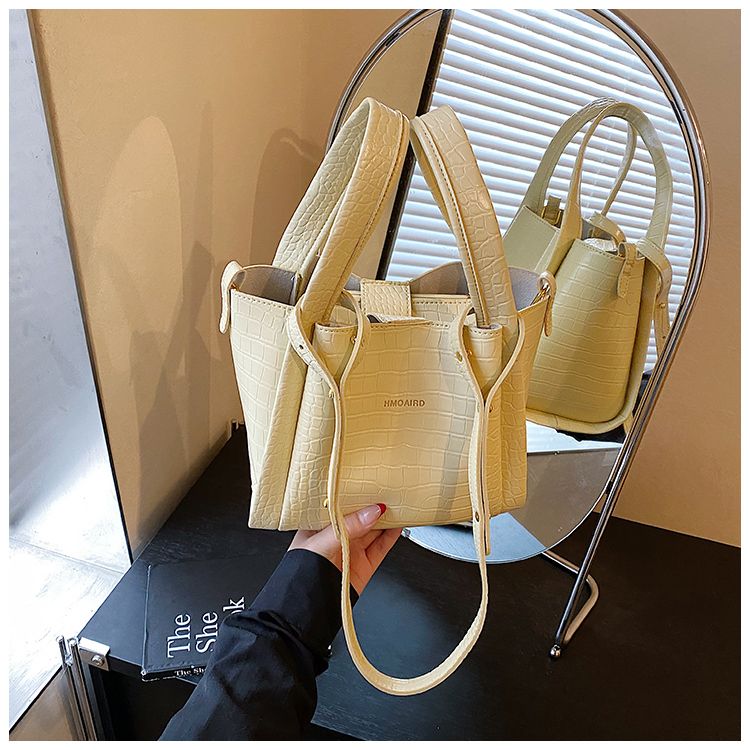 High-End For Women 2025 New Spring Summer Handheld Basket Versatile Crossbody Bucket Small Tote Bag_voghion.com