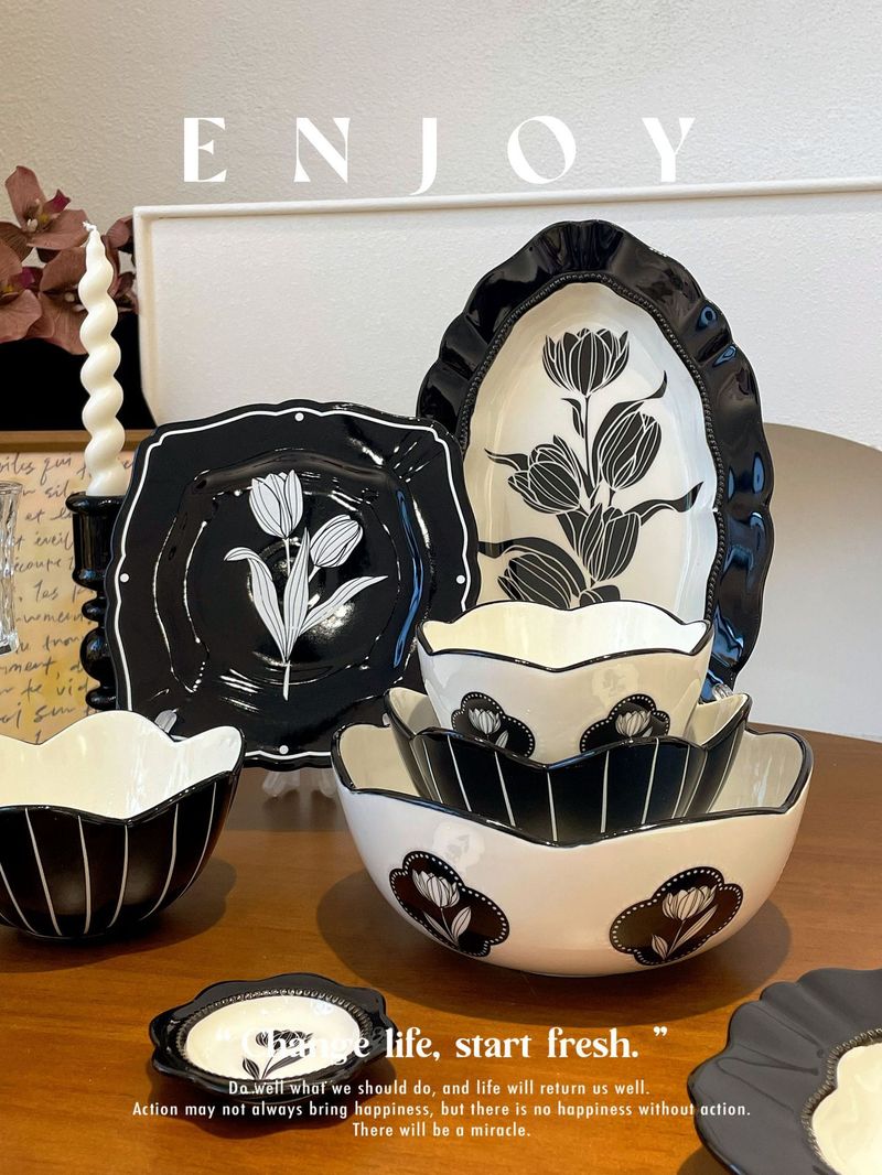 Vintage Tulip Ceramic Dinnerware Set – Hand-Painted Plates, Bowls & Cups | Floral Tableware For Modern Rustic Dining_voghion.com