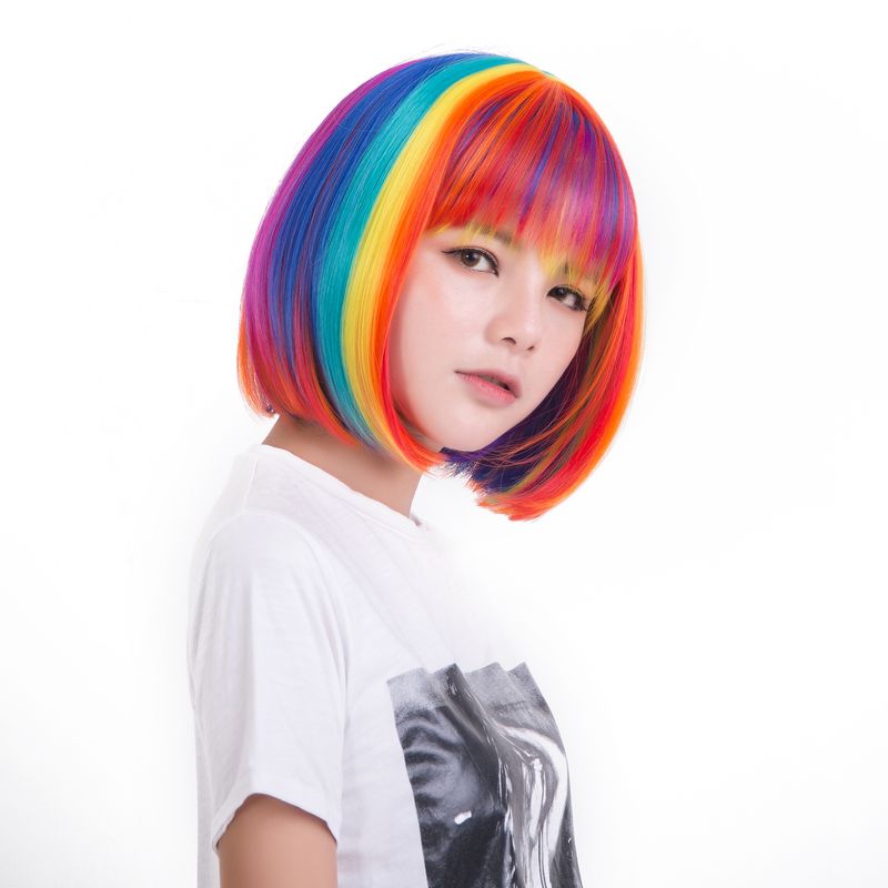 Mehrfarbige Regenbogen-Perücke, kurze Bob-Perücke mit Pony, lockig, gewellt, synthetische Cosplay-Perücke für Frauen und Mädchen_voghion.com