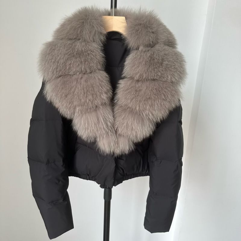 Luxury Winter Short Down Jacket For Women With Detachable Fox Fur Collar, High-Quality White Duck Down, Elegant & Stylish, Loose Fit, Warm_voghion.com