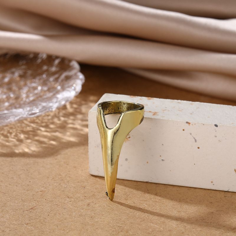 New Fashion Simple Long Pointed Ring_voghion.com