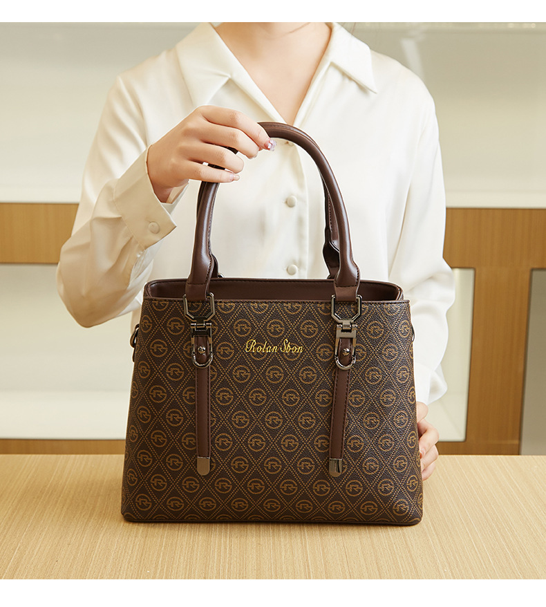 Bolso de mano clásico y elegante para mujer, novedad de 2024, bolso de mano ligero de lujo de gran capacidad, bolso de viaje informal y versátil_voghion.com