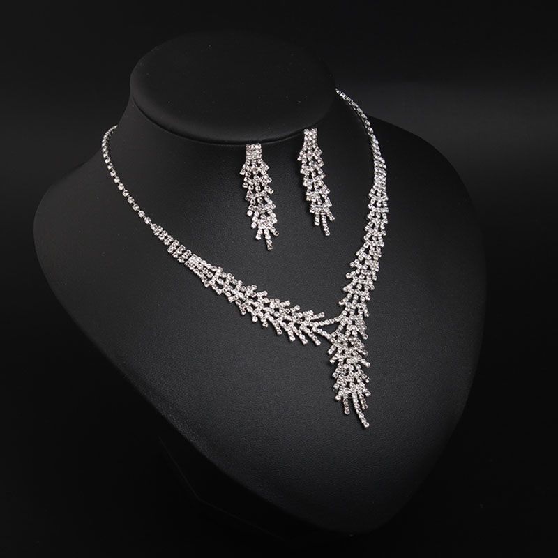 Set di collana e orecchini a catena con clavicola alla moda coreana versatile per spose, strass, abiti da banchetto per matrimoni da donna,_voghion.com