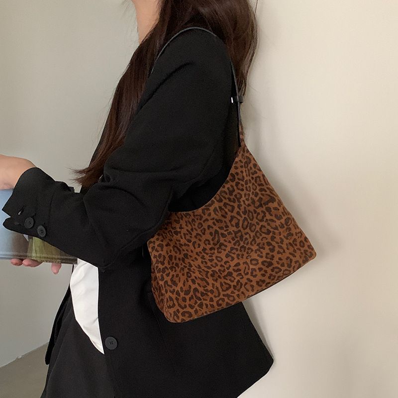 Leopard Print Handbag 2025 Fall/Winter New_voghion.com