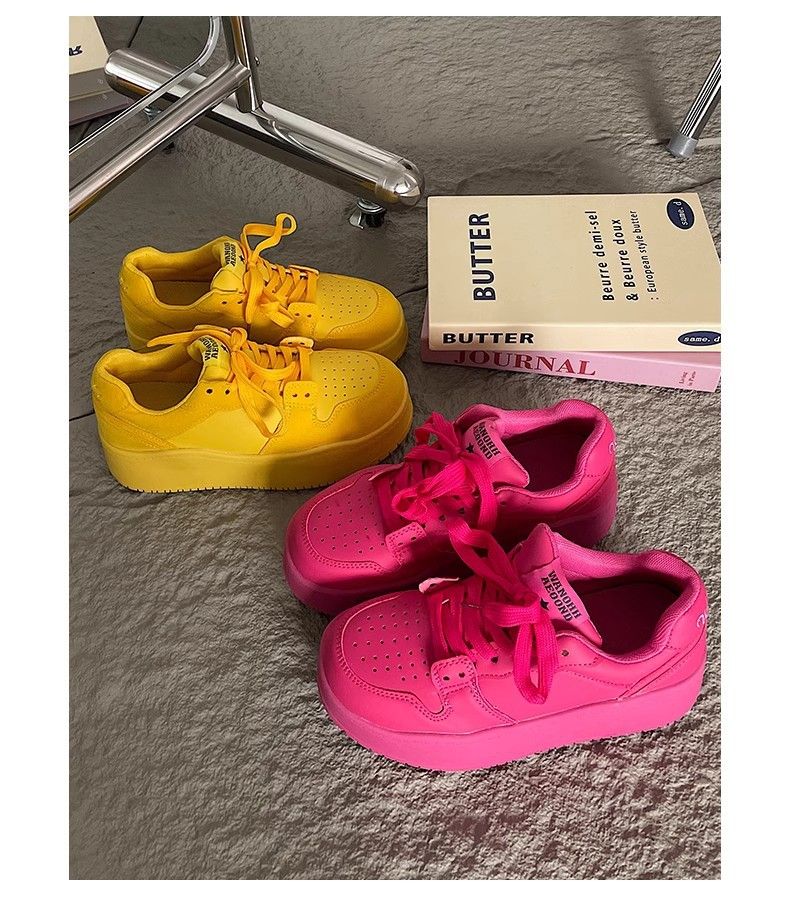 Damesko 2025 Sommer Ny Mode Dopamin Tykk Bund Forhøjende Dame Åndbare Casual Sko_voghion.com