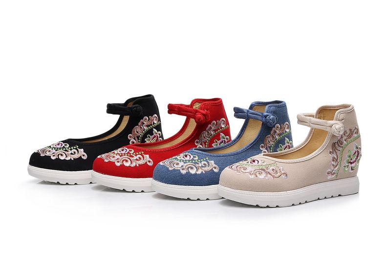 Hochhackige Damen-Einzelschuhe für den Frühling und Herbst mit großer weißer Sohle und erhöhten, schrägen Absätzen auf Leinwand_voghion.com