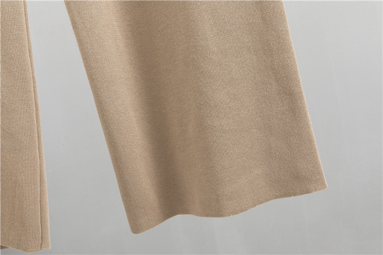Set di tre pantaloni a gamba larga con cardigan lavorato a maglia sottile da donna_voghion.com