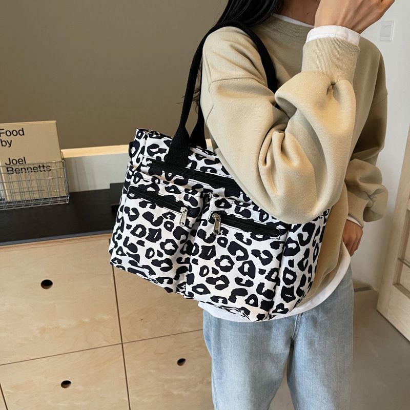 Large Capacity Leopard Print Tote For Women New Versatile Shoulder Crossbody Bag Mommy Handbag_voghion.com