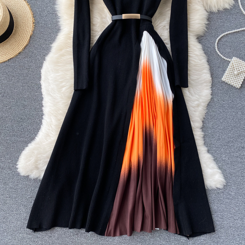 Abito da donna elegante in maglia con cuciture sfumate di colore pieghettato in vita sottile ampio abito altalena da donna nuovo abbigliamento autunnale_voghion.com