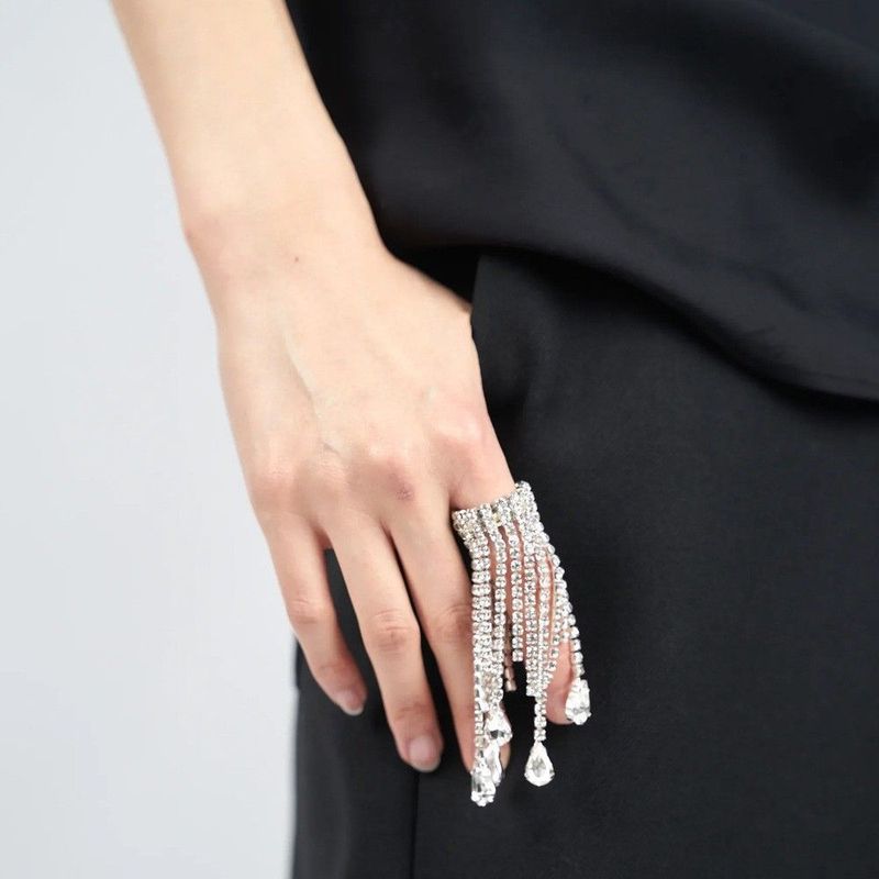 New Personalized Tassel Ring For Women With Niche Design, Featuring Rhinestones And Water Droplets. It Has Become A_voghion.com
