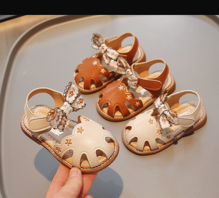 Mädchen Sandalen Prinzessin Baotou 2023 Sommer Neue aushöhlen Chinesischen Stil Gestickte Weiche Sohle Mode Koreanische Ausgabe_voghion.com