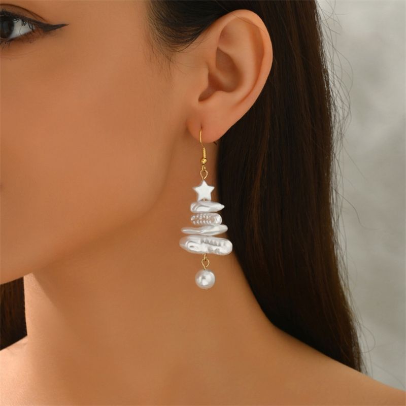 Weihnachtsohrringe im Barockstil mit unregelmäßiger, gestapelter Sternenbaum-Optik aus Imitationsperlen – ein perfektes Geschenk für Damen und Herren._voghion.com