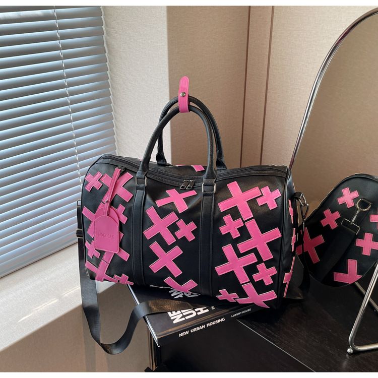 Neue Reisetasche aus PU-Umhängetasche für Damen und Herren – wasserdichte Umhängetasche mit geometrischem Design und Farbblockierung (Pink, Schwarz, Mehrfarbig)_voghion.com