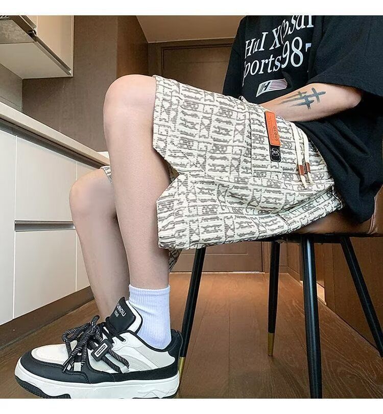 Herrenbekleidung Herren-Cargo-Shorts mit Camo-Print – Streetwear-Freizeitshorts mit lockerer Passform für Strand und Strand für Teenager und Erwachsene (Weiß/Schwarz, Größen M-5XL)_voghion.com