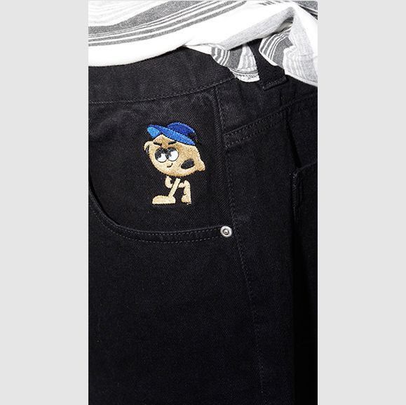 Herrenbekleidung Retro High Street Washed Embroidery Distressed Cropped-Hose Lockere, lässige Skateboard-Jeansshorts Hose mit weitem Bein_voghion.com