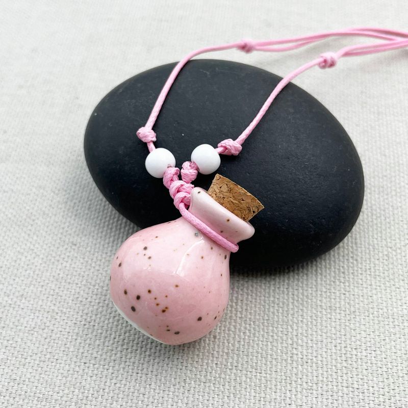 Collier pendentif en céramique rose et bleu pour femme, petite bouteille, fait à la main, vente en gros, C110_voghion.com