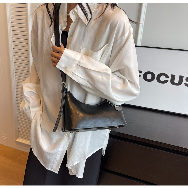Borsa sotto le ascelle Borsa da donna di grande capacità Nuovo design di nicchia transfrontaliero Senso di luce di alto livello borsa obliqua portatile monospalla di lusso_voghion.com