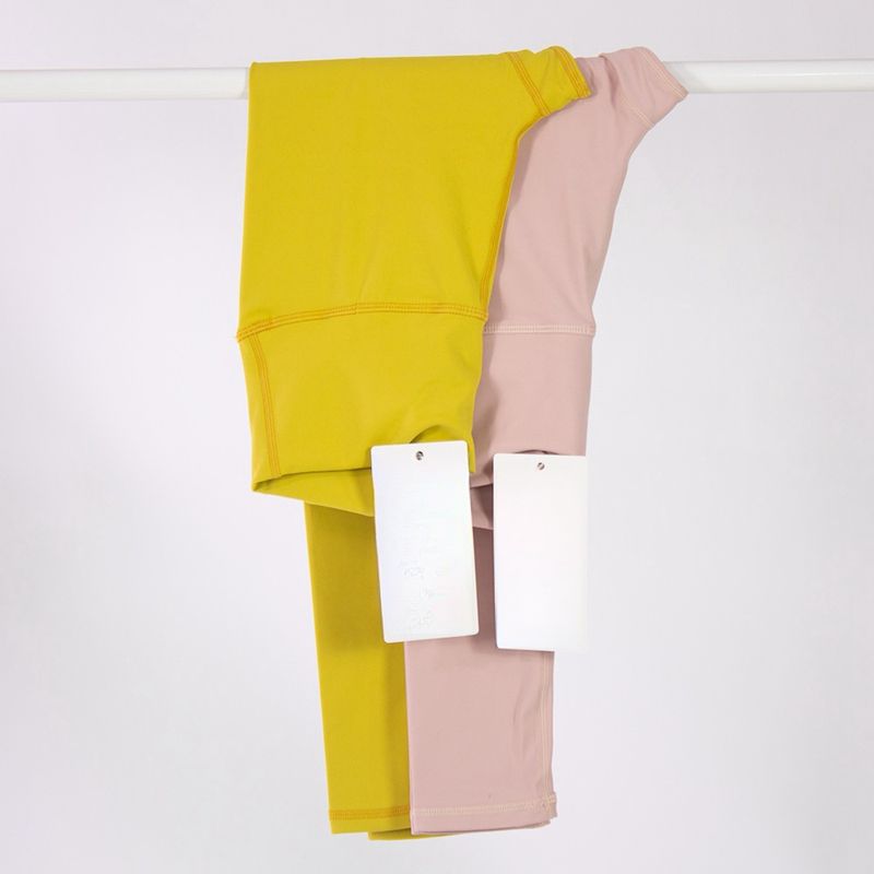 Damenbekleidung Yoga-Kleidung Nylon Nude Sports Slimming Hohe Taille Yoga Vierseitige Hohe Elastizität Feuchtigkeitsabsorbierende Atmungsaktive Neun-Punkt-Hose_voghion.com