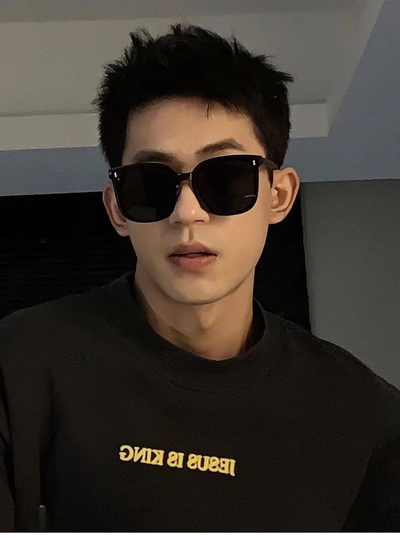 2025 New Sunglasses Men's Ruffian And Handsome Polarized Anti-UV Sunglasses Big Frame Women's Fashion_voghion.com