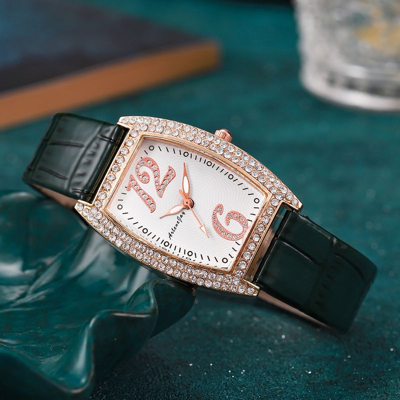 5pcs/set Women's Rhinestone Square Ins Belt Quartz Watch Butterfly Inlaid Bracelet Gift Box Set_voghion.com