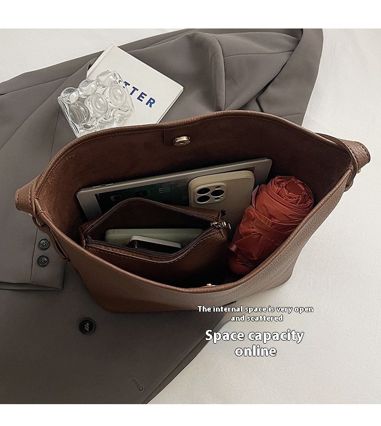 Borsa tote alla moda 2024 autunno nuova alla moda grande capacità monospalla madre lavoro pendolare sottobraccio_voghion.com