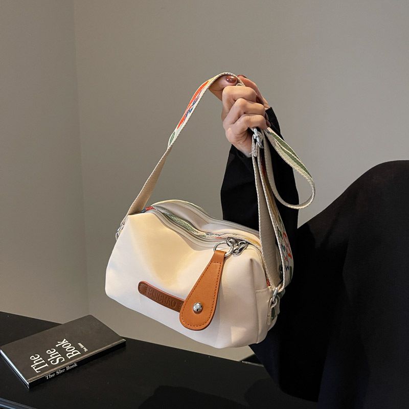 Borsa a tracolla da donna in tela alla moda, semplice, con tracolla larga e design a spalla singola, 2025_voghion.com