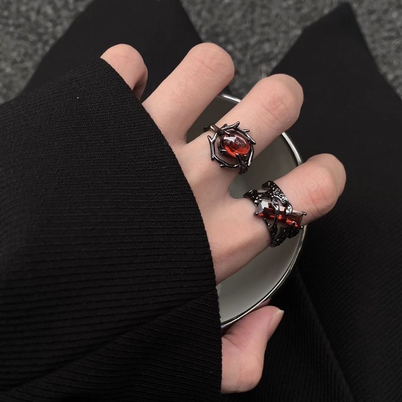 Thorn Red Unisex Dark - Style Paarringe_voghion.com
