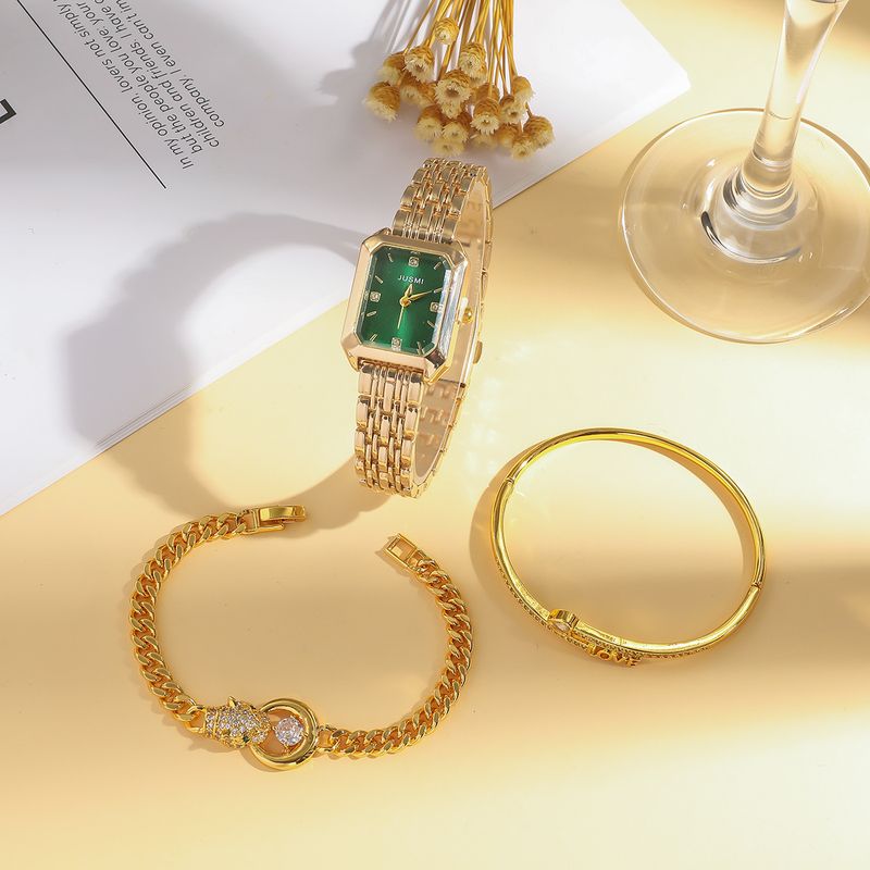 Dameklokke og smykkesett Dameklokke i vintage-stil med stålrem, moteriktig kvartsklokke med armbånd, gavesett_voghion.com
