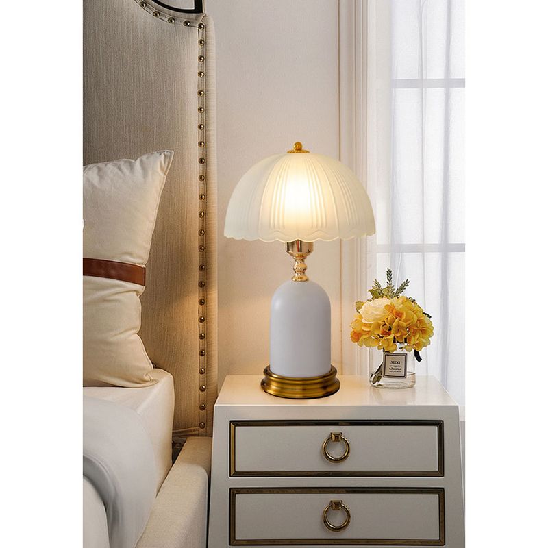 Lampe de chevet minimaliste de luxe, style européen moderne, pour célébrités d'Internet, pour mariage, chambre principale, haut de gamme_voghion.com