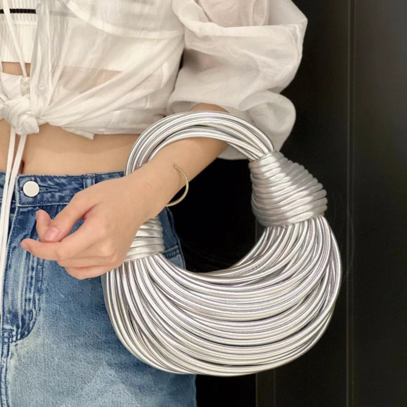 Bolsas para mulheres 2023 novo designer de ouro marca artesanal sacos macarrão corda atada puxado hobo sier noite embreagem chique_voghion.com