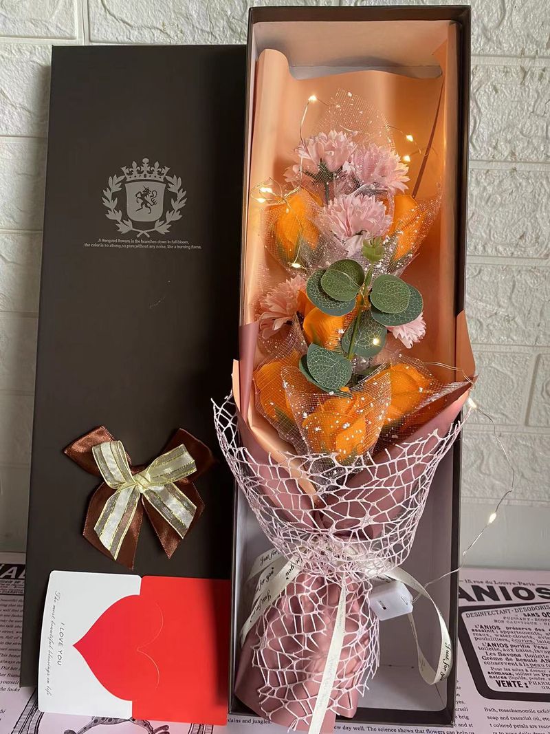 Regalos navideños: ramo de rosas de jabón, romántico y práctico, en caja de regalo. Ideal como regalo de cumpleaños para tu novia o mejor amiga. Ramo artificial._voghion.com