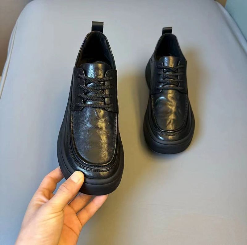 Sapatos de couro para vestido de negócios em bloco_voghion.com