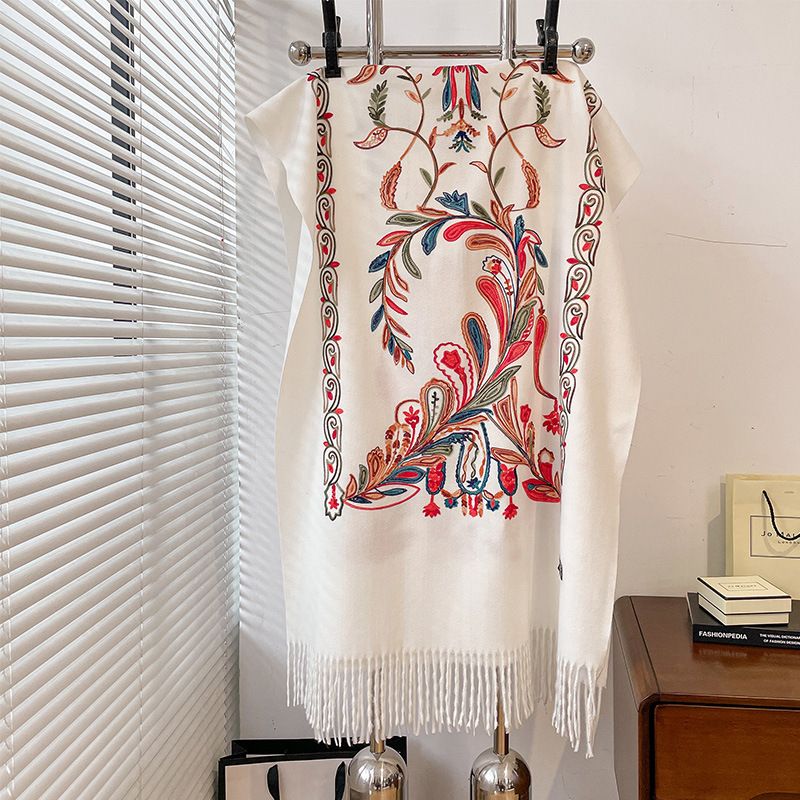 Viaggio autunnale e invernale a Xizang Phoenix tail anacardio cashmere sciarpa calda stile nazionale ricamo nappa scialle_voghion.com