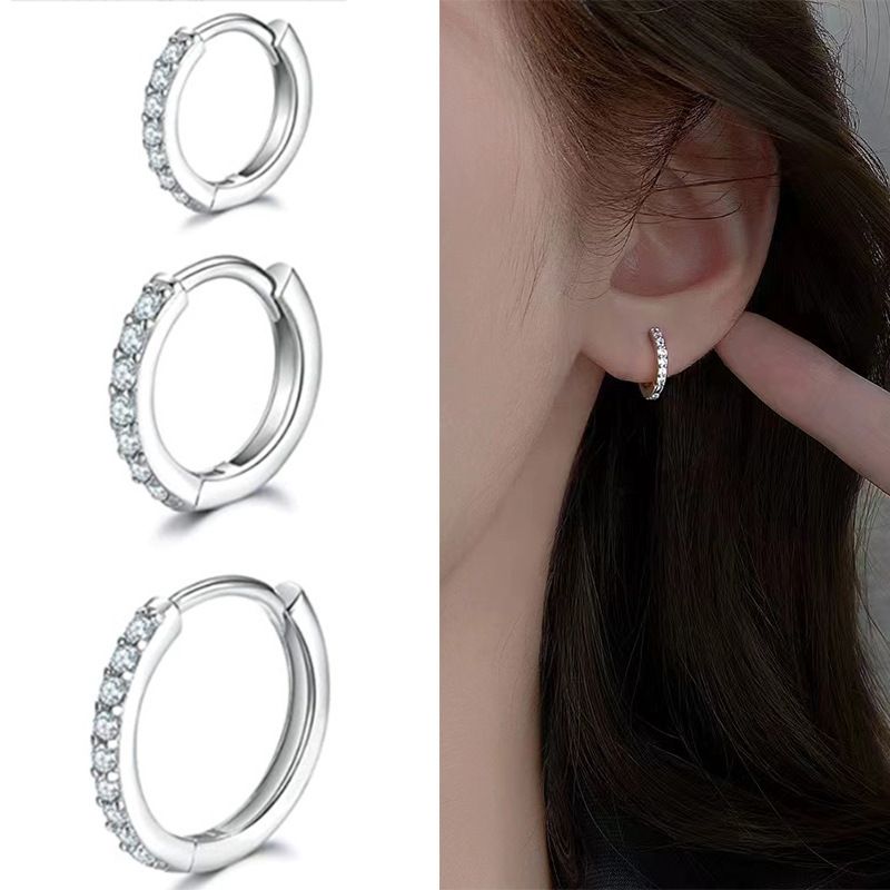 orecchini in zircone di nicchia in argento leggermente intarsiati con fibbie per orecchini di lusso leggere, temperamento versatile, orecchini avanzati, orecchini semplici e dal vento freddo_voghion.com