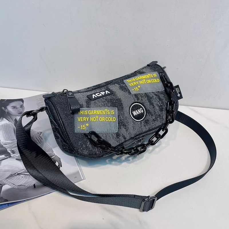 Modische Umhängetasche aus Denim mit Farbblock-Muster, dicke Kette, Schultertasche aus Netzstoff, vielseitige kleine Tasche für Damen_voghion.com