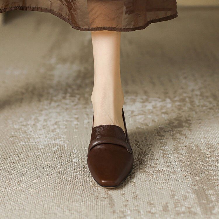 Punta quadrata, tacco sottile, bocca bassa, morbida pelle di pecora, da donna, stile unico 2025, nuovo, temperamento minimalista francese, di alta gamma_voghion.com