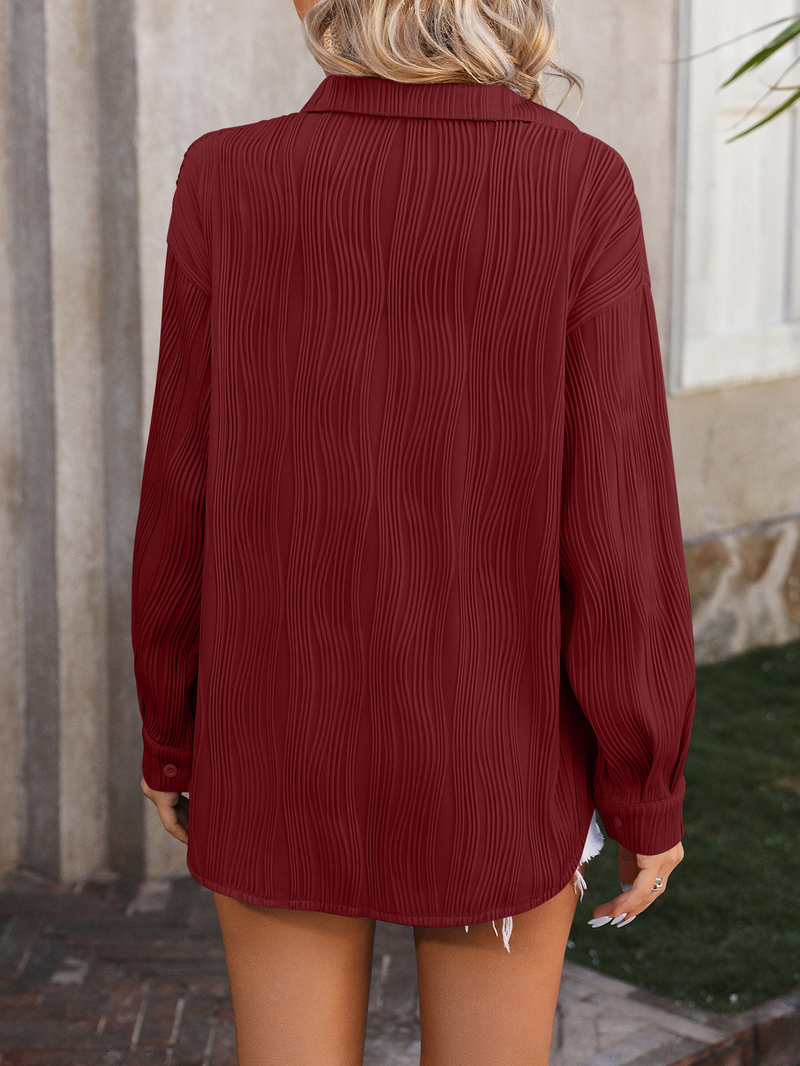 Camicia da donna alla moda allentata con texture New Wave Primavera/Estate 2024_voghion.com