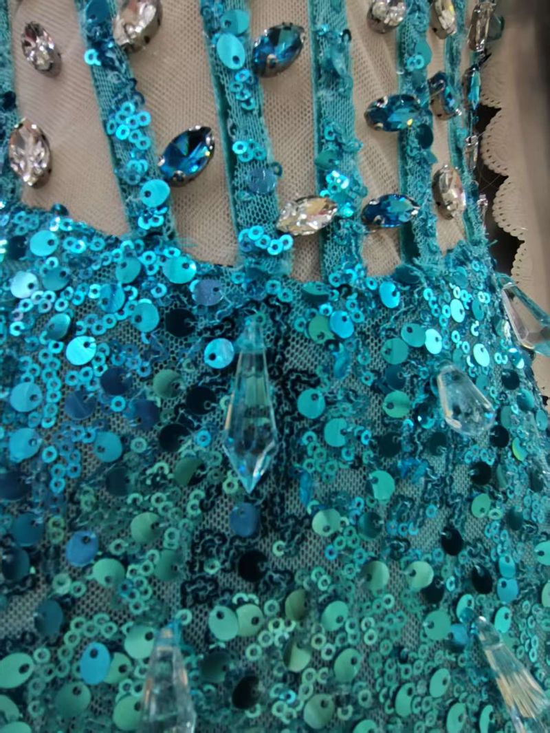 Elegante abito da sera aderente con schiena scoperta e paillettes blu per donna - Splendido spacco e design a vita alta, perfetto per feste, banchetti e occasioni speciali_voghion.com