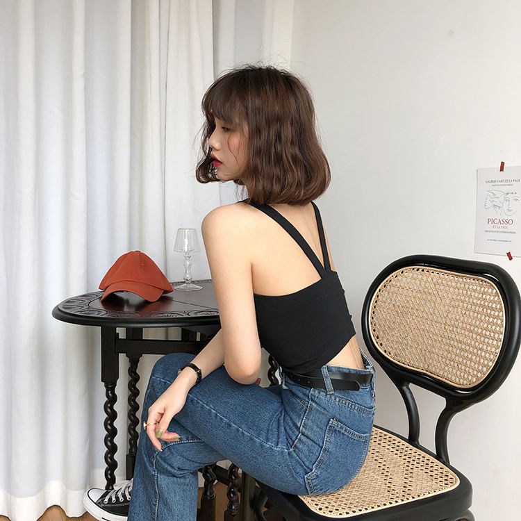 Moda feminina emagrecedora por dentro com uma camisa base_voghion.com