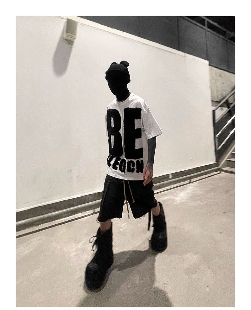 Men's Clothing High Street Washed Distressed Ash Multi Pocket Straight Shorts Drawstring Raw Edge Loose Denim Zipper Work Shorts_voghion.com