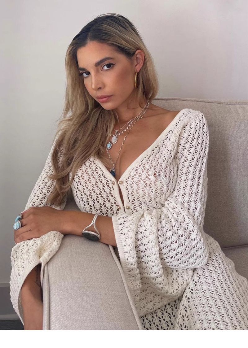 Jupe de plage longue dos nu à décolleté plongeant en V et cache-maillot sexy pour les vacances_voghion.com