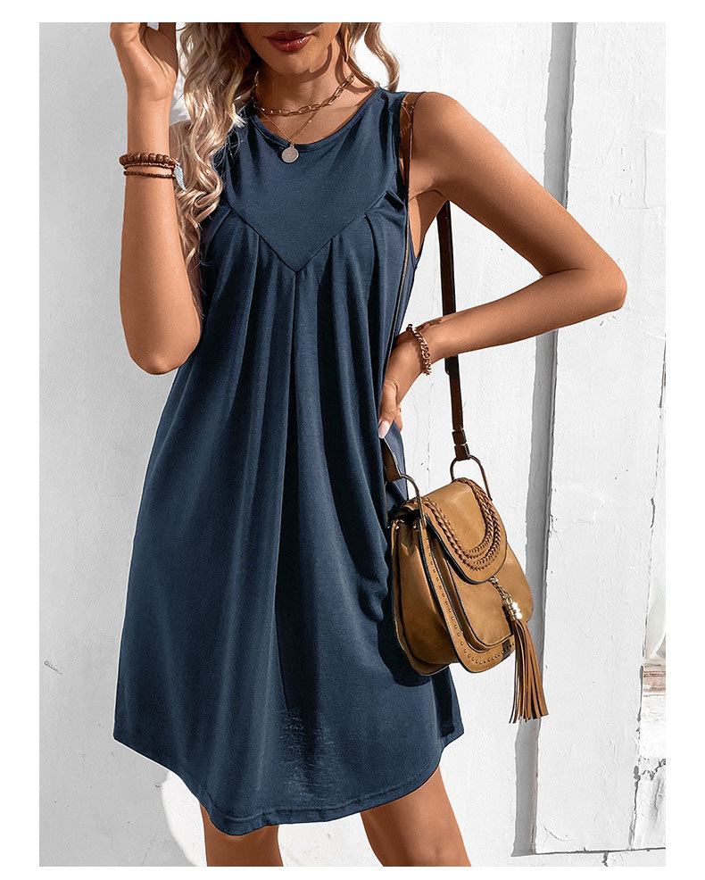 Sommerkjole med plissert A-linje, avslappet og minimalistisk stil, ensfarget vestskjørt_voghion.com