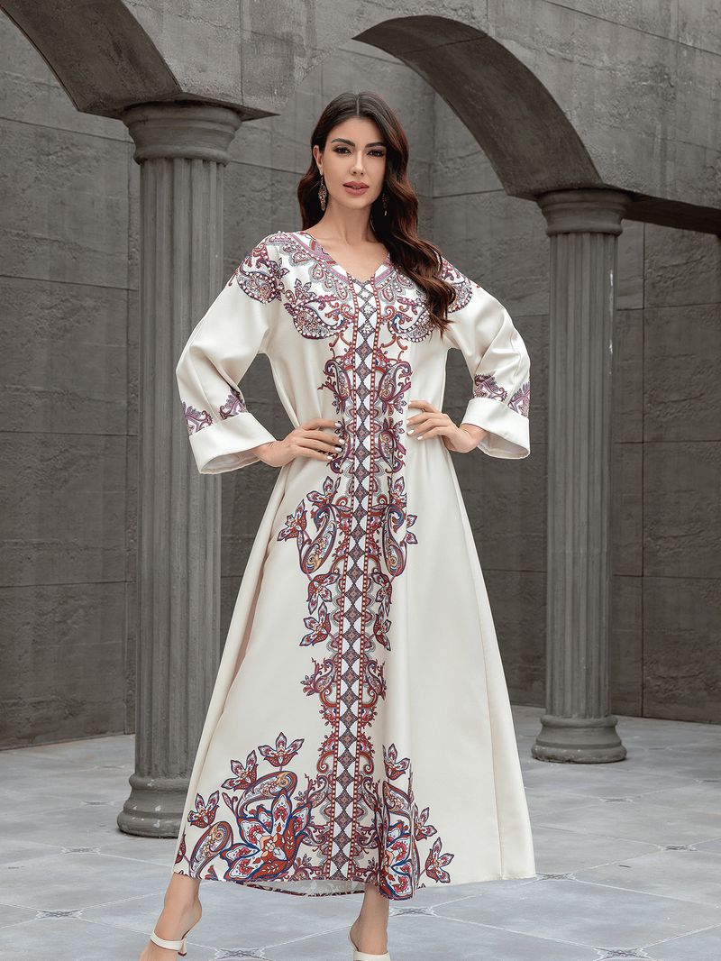 SW0826 Muslim Women's Clothing Kaftan Elegant Printed Beaded Dress Dubai Abaya_voghion.com