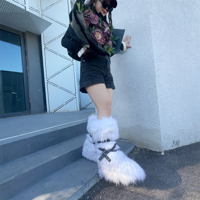 Botas de invierno con plataforma plana estilo punk para mujer, con tachuelas y piel sintética: antideslizantes, cálidas y a la moda (varios colores y tallas disponibles)._voghion.com