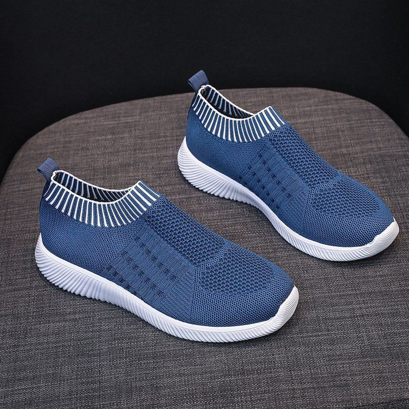 In magazzino transfrontaliero nuovo caldo vendita commercio estero Flyknit traspirante leggero scarpe sportive casual punta tonda più taglia 44 scarpe singole da donna_voghion.com