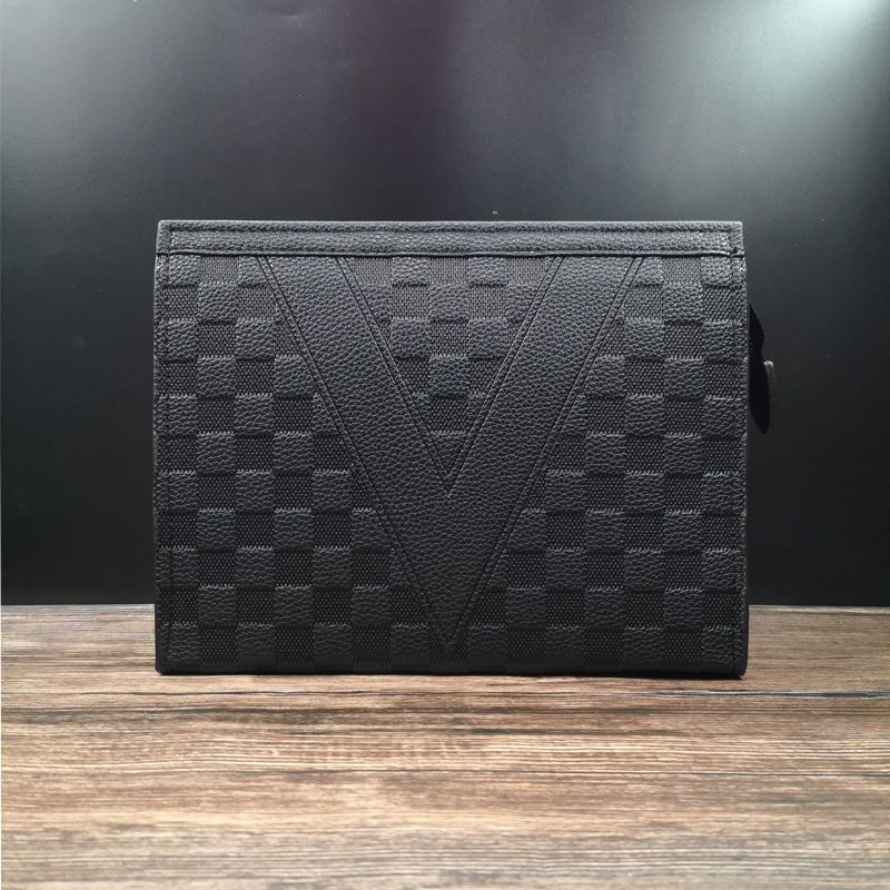 Handheld schouder reliëf kleine vierkante sociale geest jonge man 2024 nieuwe zachte lederen crossbody platte tas, herentas_voghion.com