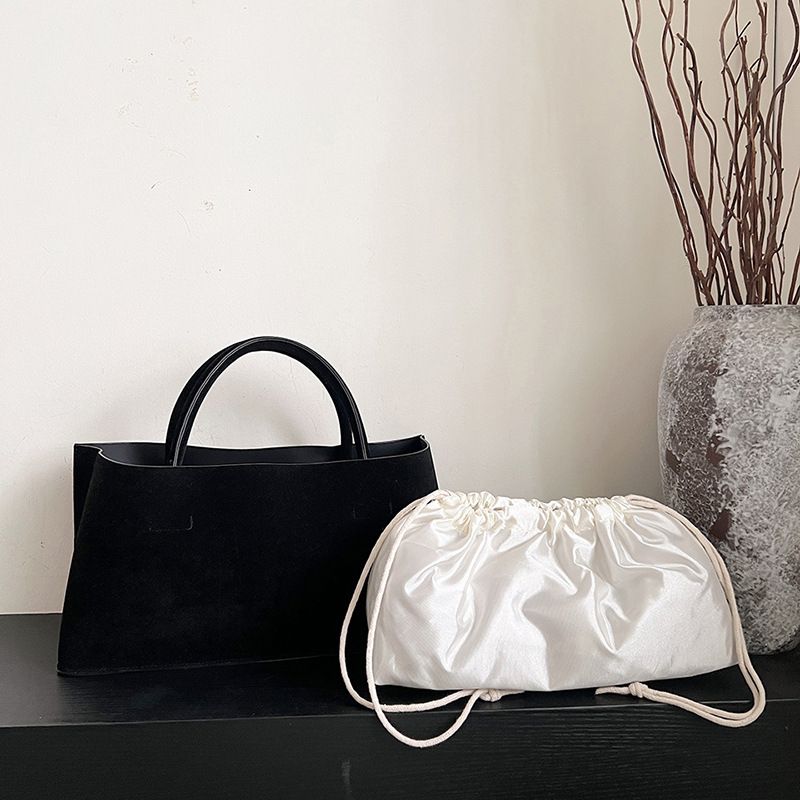 Koreanische Wildleder-Tragetasche mit großer Kapazität, Nische, einfache Handtasche, matte Textur, Mutter-Tochter-Pendlertasche für Damen_voghion.com