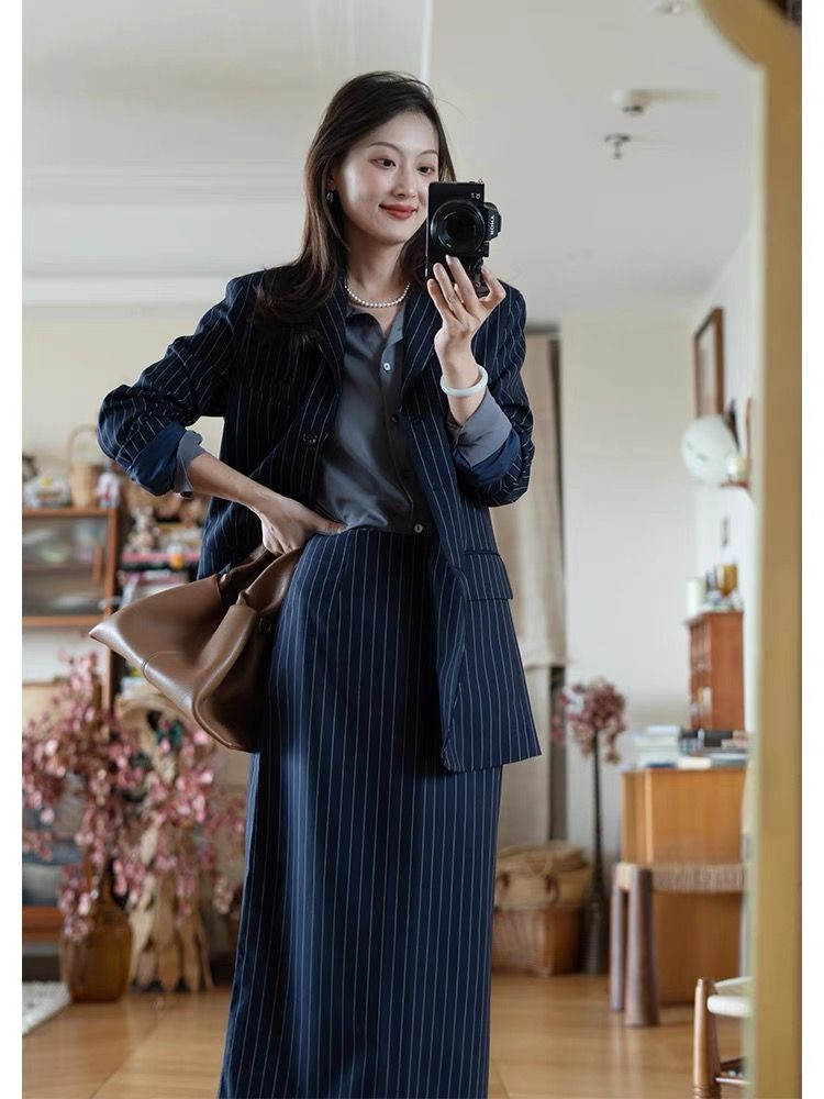 Elegant Suit Set For Women, High-End Feel, 2025 Spring New Casual Commuter Professional Wear, Slimming Blazer And Skirt_voghion.com