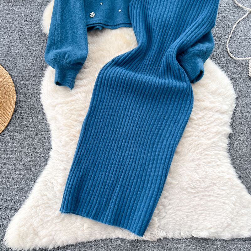 Vêtements pour femmes Costume deux pièces amincissant et réduisant l'âge pour femmes en automne et en hiver, pull court perlé à col rond + robe gilet tricotée à la taille_voghion.com