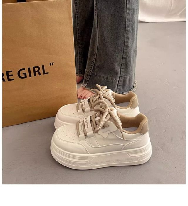 Sneakers da donna bianche con suola spessa di alta qualità, scarpe con plateau rialzate di nicchia_voghion.com